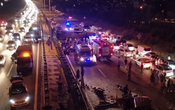 В Турции перевернулся автобус, есть погибший и раненые